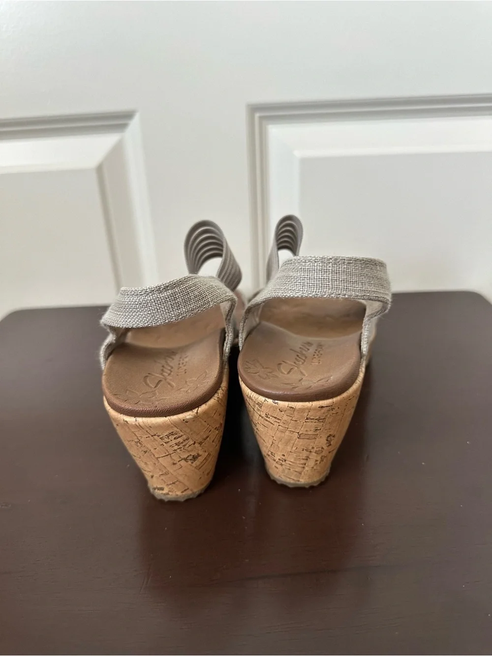 Skechers Beverlee Sheer Luck Wedge Sandal Womens Size 9